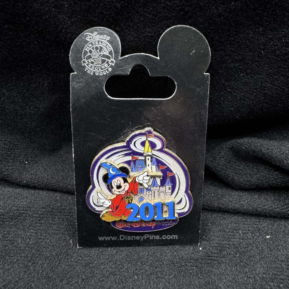 Walt Disney Trading Around The World Mickey Mouse Sorcerer Castle Pin 2011